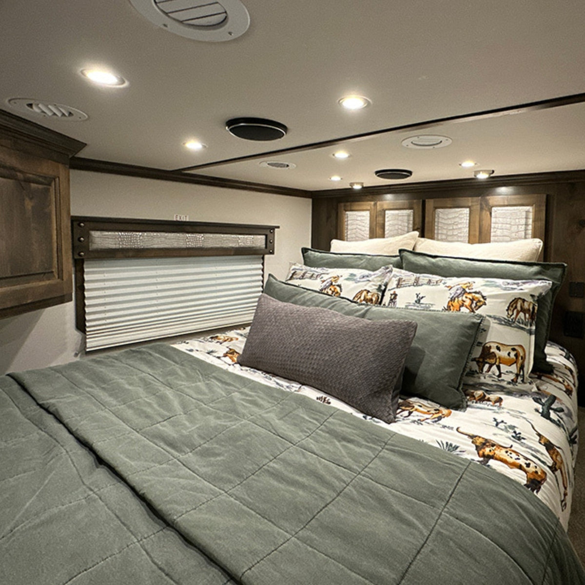 Ranch Life Reversible Duvet Cover Set Cabin Rugs and Furnishings