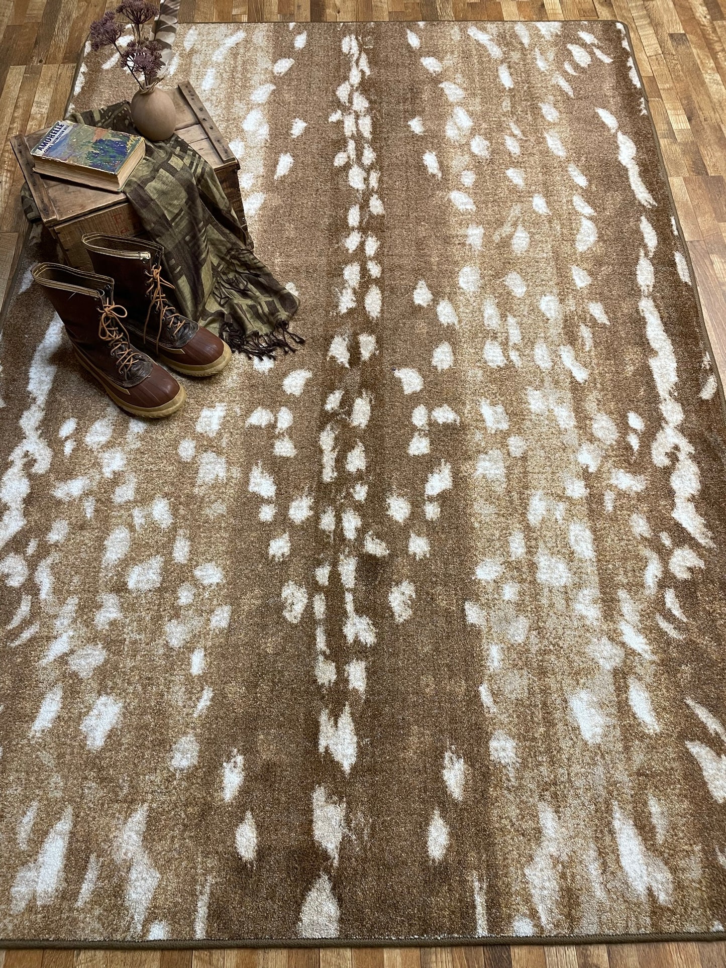 Emery Axis Hide | Beige