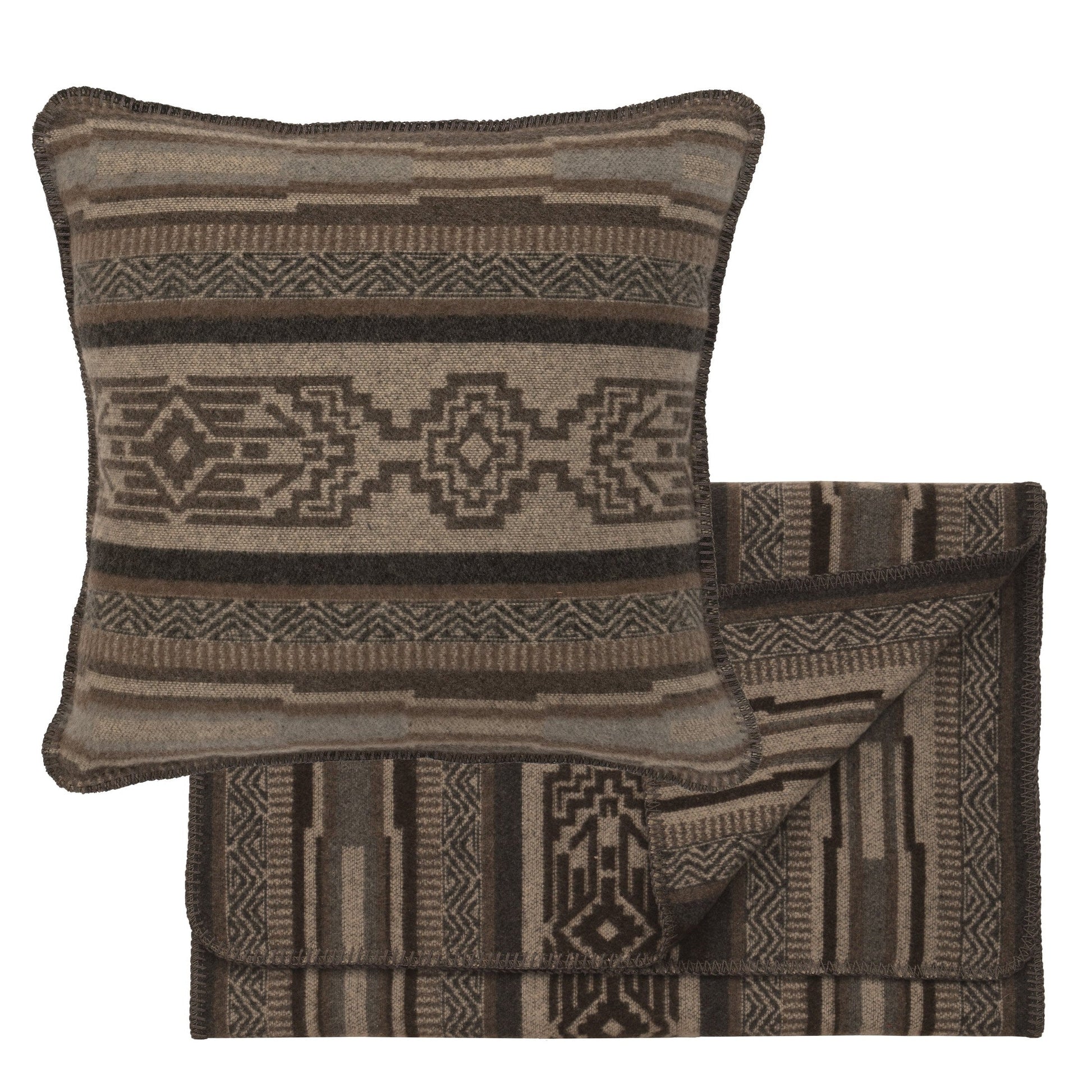 Lodge Lux Bed Scarf & Pillow Set by Wooded River